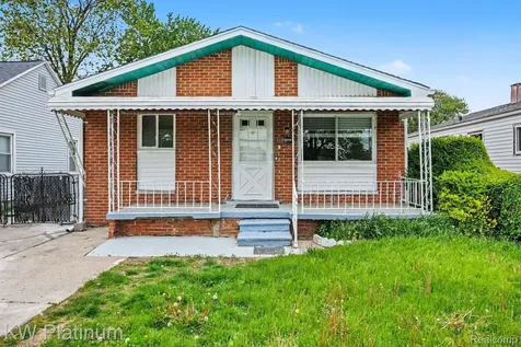 32000 Saint Margaret Street St. Clair Shores City MI 48082