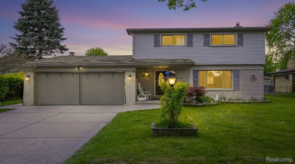 30615 Scrivo Drive Warren City MI 48092