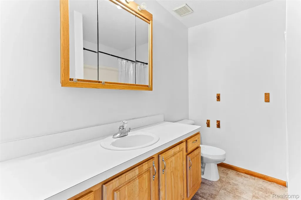 210 Marigold Circle Westland City MI 48185