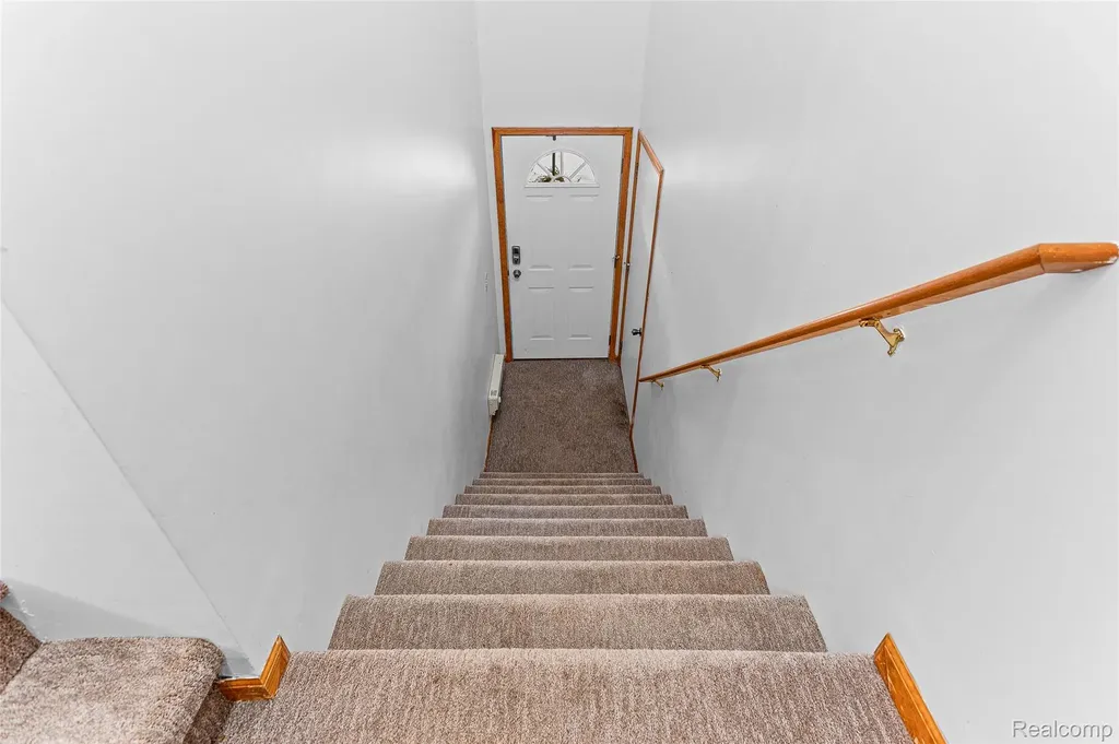 210 Marigold Circle Westland City MI 48185
