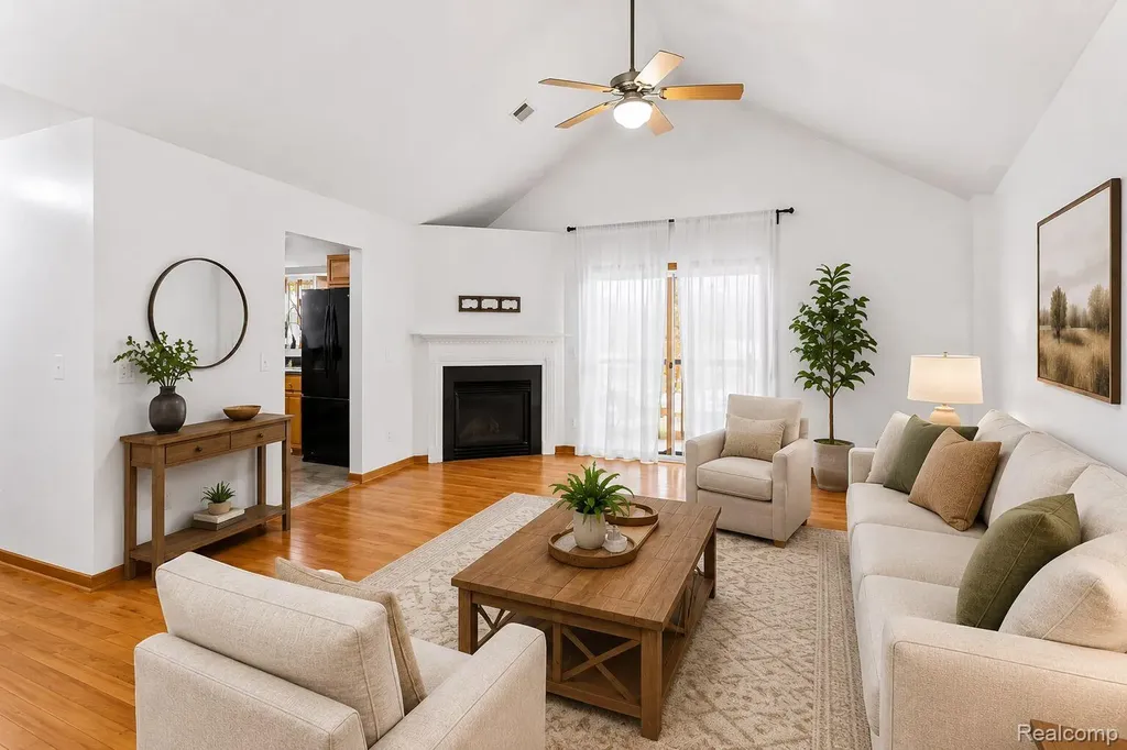 210 Marigold Circle Westland City MI 48185