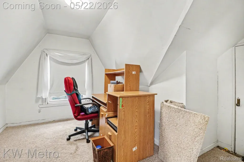 9116 Meyers Road Detroit City MI 48228