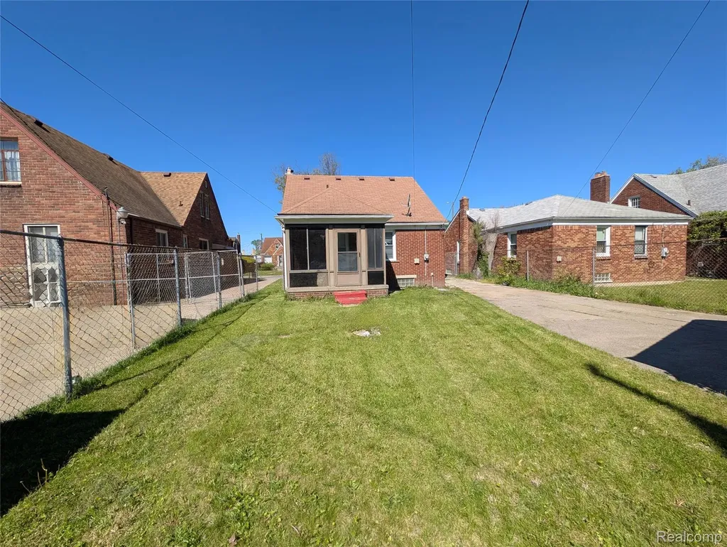 19160 Freeland Street Detroit City MI 48235