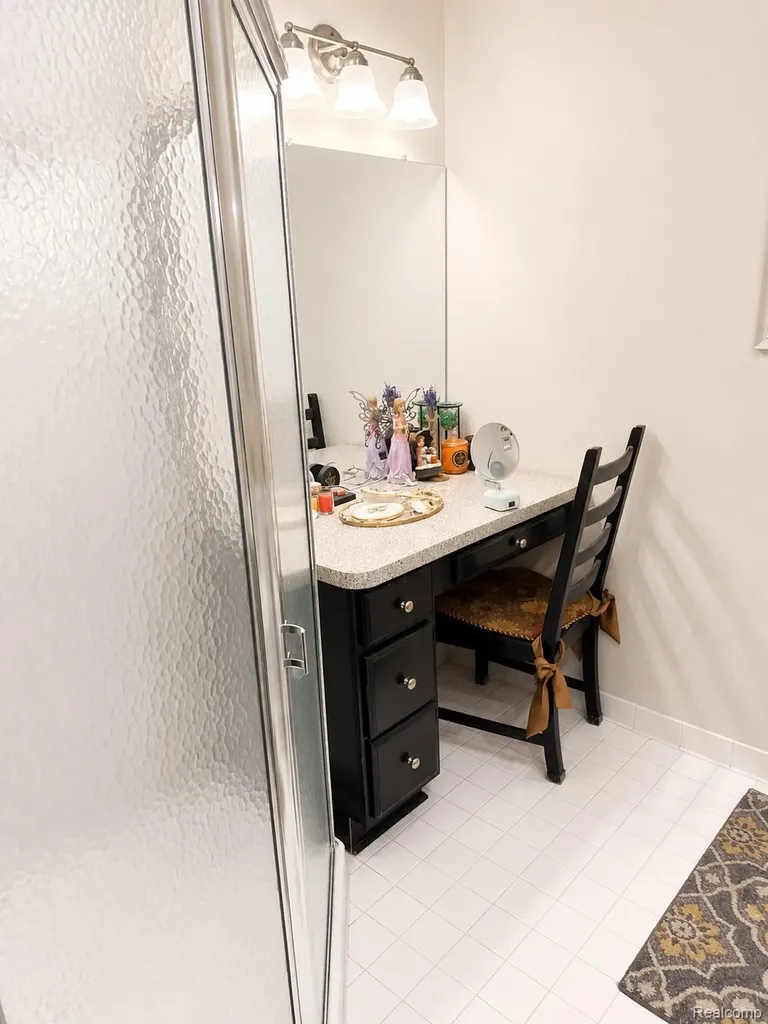 6606 Embers Court West Bloomfield Charter Township MI 48322
