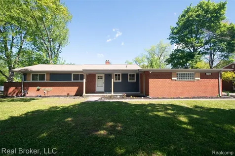 31720 N Marklawn Street Farmington Hills City MI 48334