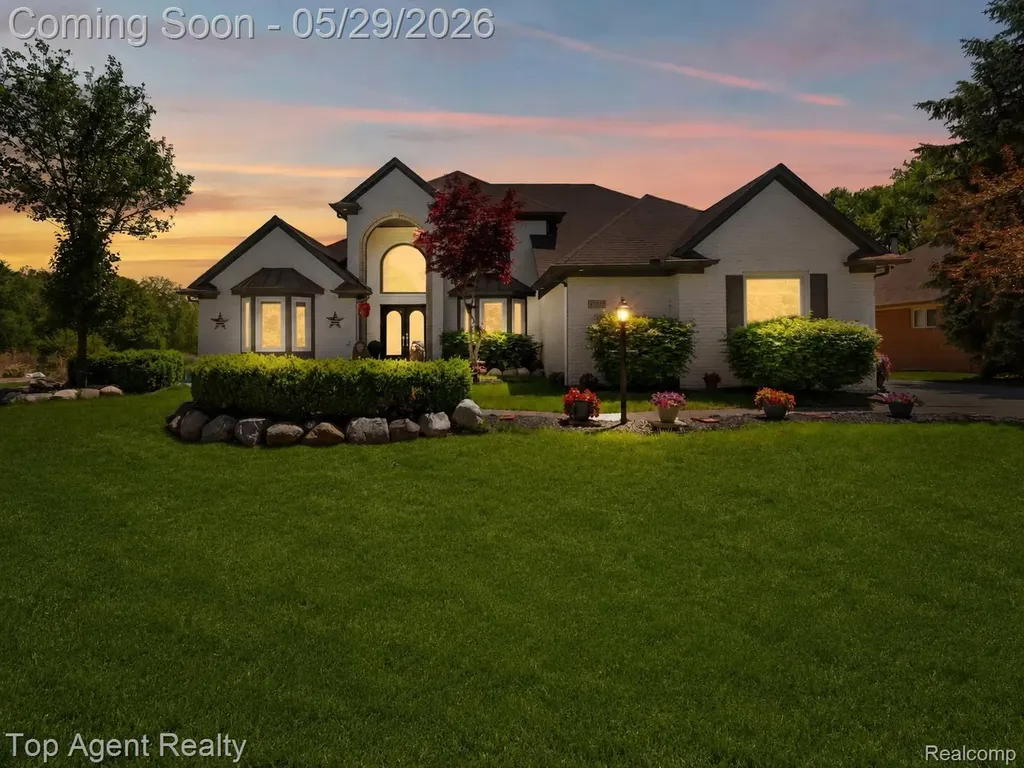 43912 Trillium Drive Sterling Heights City MI 48314