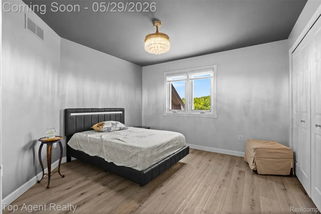 43912 Trillium Drive Sterling Heights City MI 48314