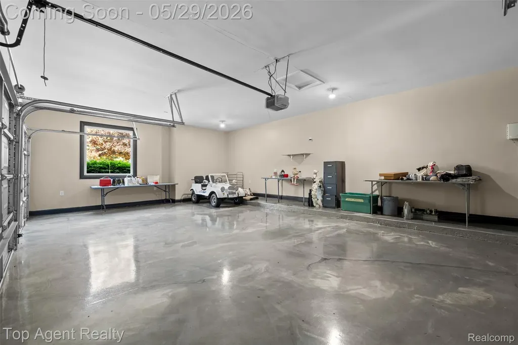 43912 Trillium Drive Sterling Heights City MI 48314
