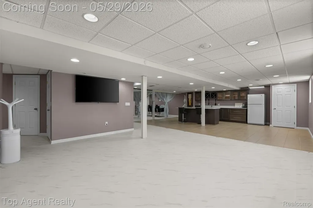 43912 Trillium Drive Sterling Heights City MI 48314