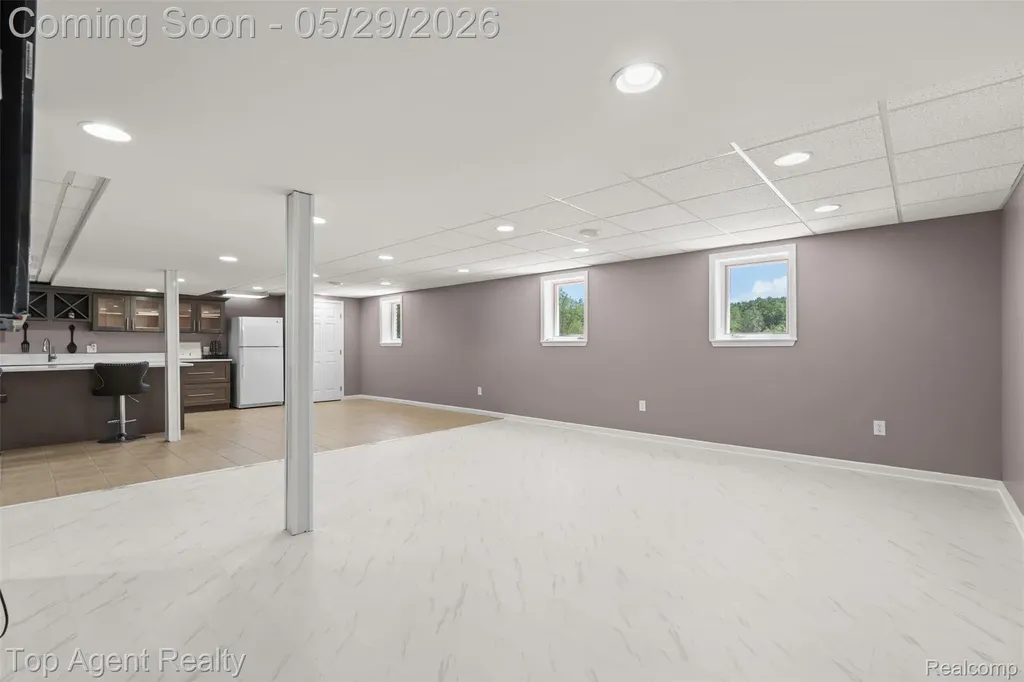 43912 Trillium Drive Sterling Heights City MI 48314