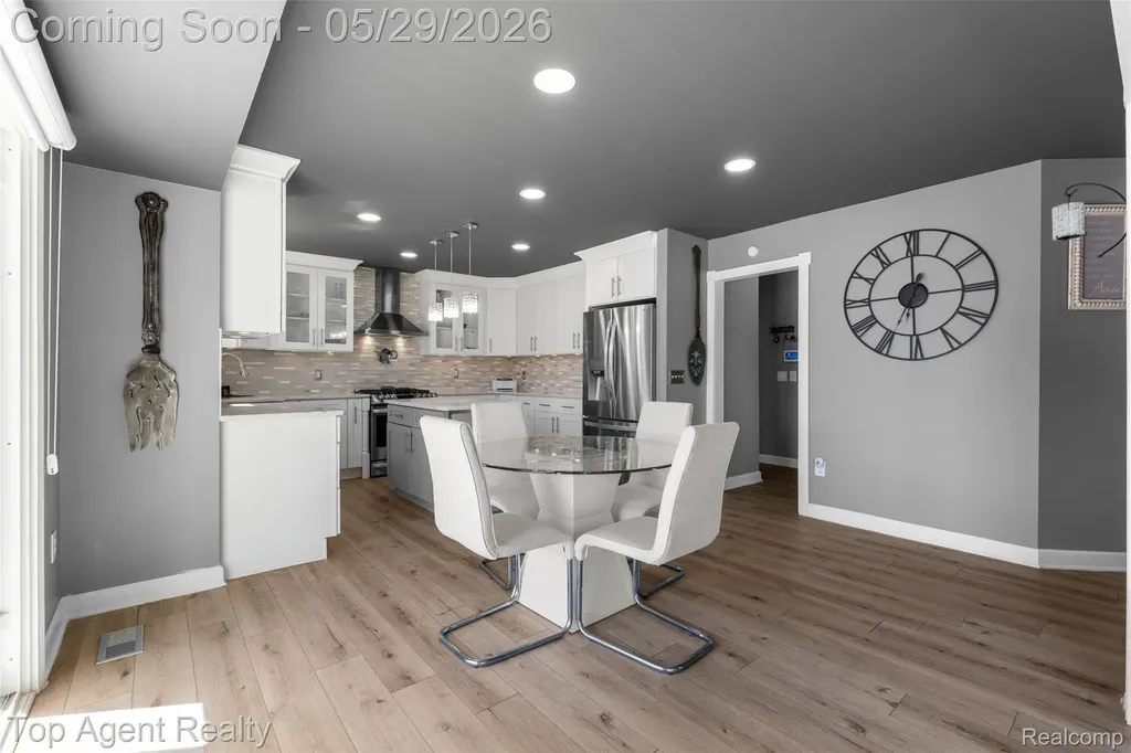 43912 Trillium Drive Sterling Heights City MI 48314