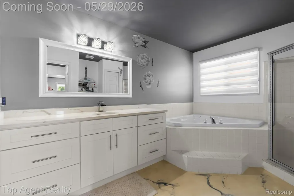 43912 Trillium Drive Sterling Heights City MI 48314