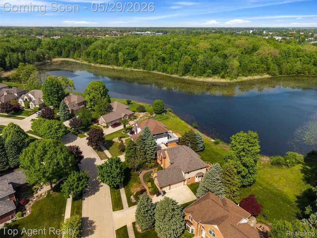 43912 Trillium Drive Sterling Heights City MI 48314