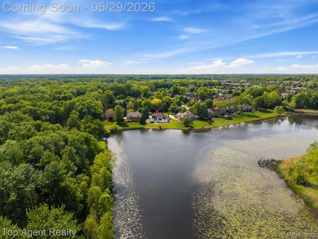 43912 Trillium Drive Sterling Heights City MI 48314