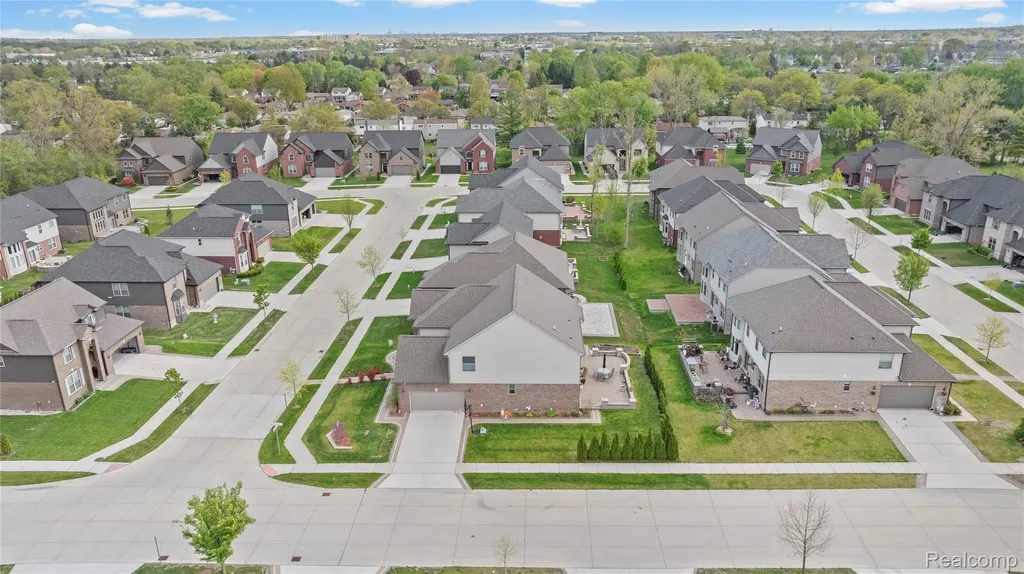 3559 Birchmount Drive Troy City MI 48083