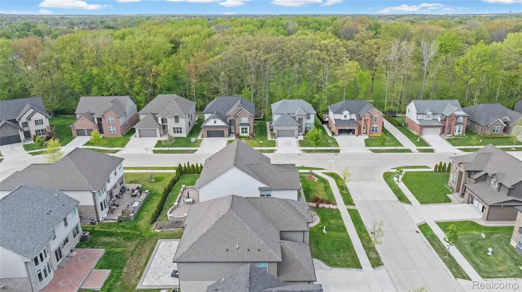 3559 Birchmount Drive Troy City MI 48083