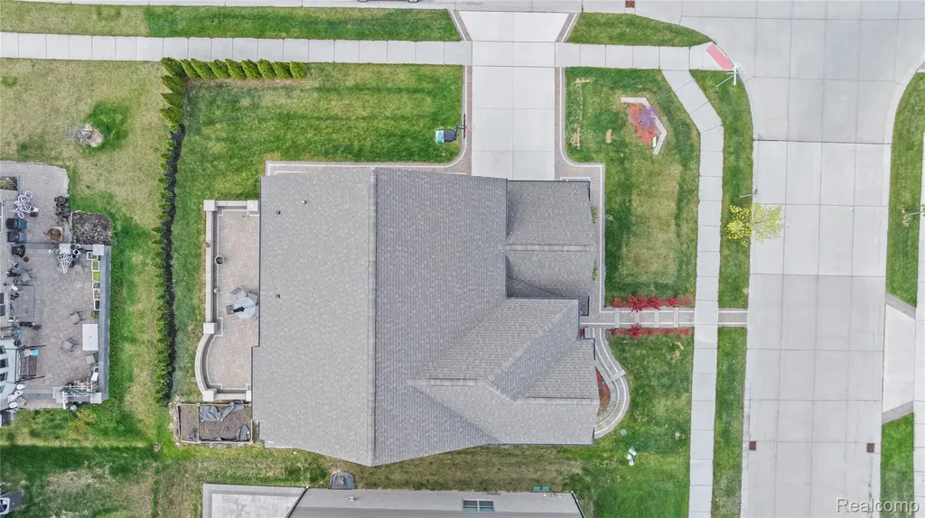 3559 Birchmount Drive Troy City MI 48083