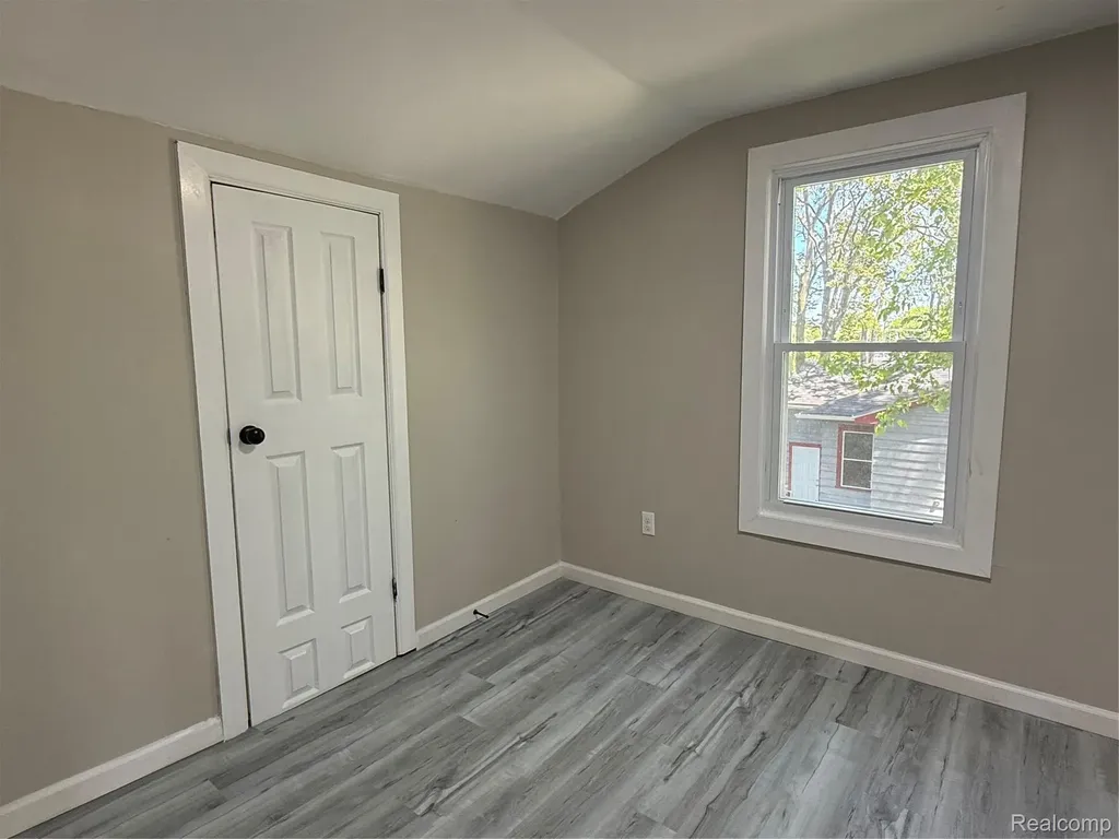 266 W Bennett Avenue Ferndale City MI 48220