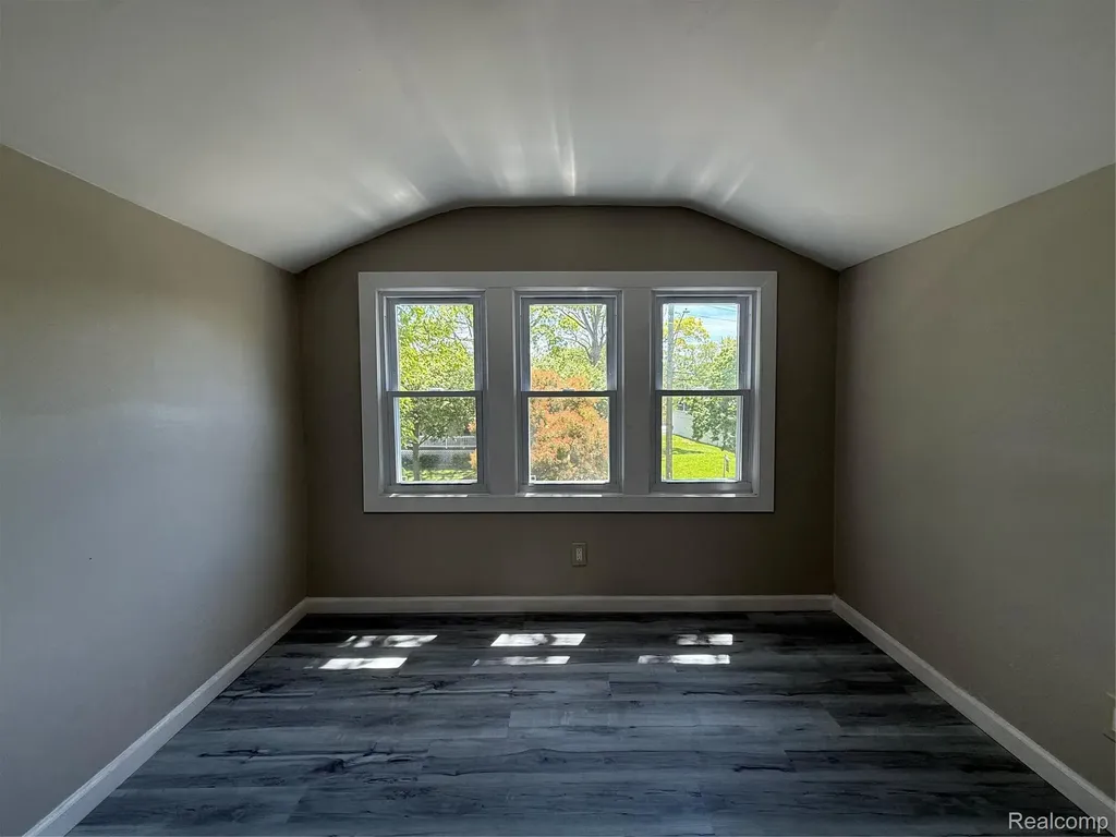266 W Bennett Avenue Ferndale City MI 48220