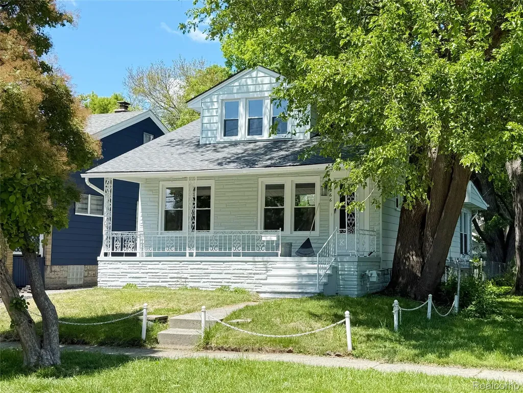 266 W Bennett Avenue Ferndale City MI 48220