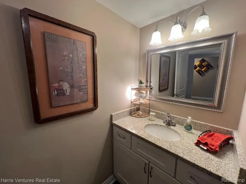 16605 Savor Lane Clinton Charter Township MI 48035
