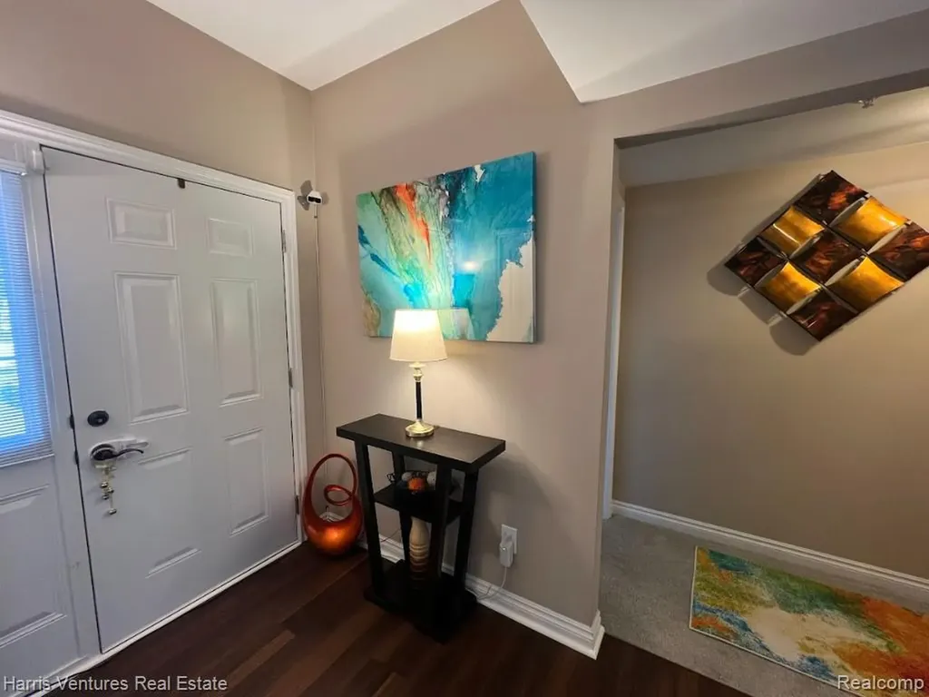 16605 Savor Lane Clinton Charter Township MI 48035