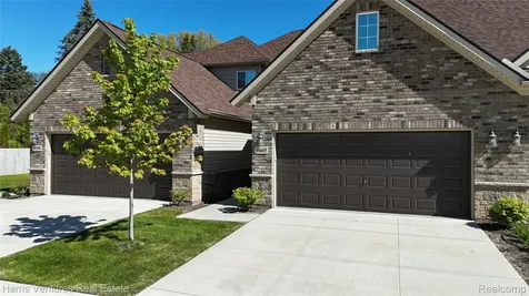 16605 Savor Lane Clinton Charter Township MI 48035