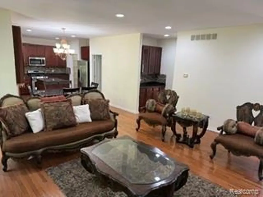 4853 Vinewood Drive Sterling Heights City MI 48314
