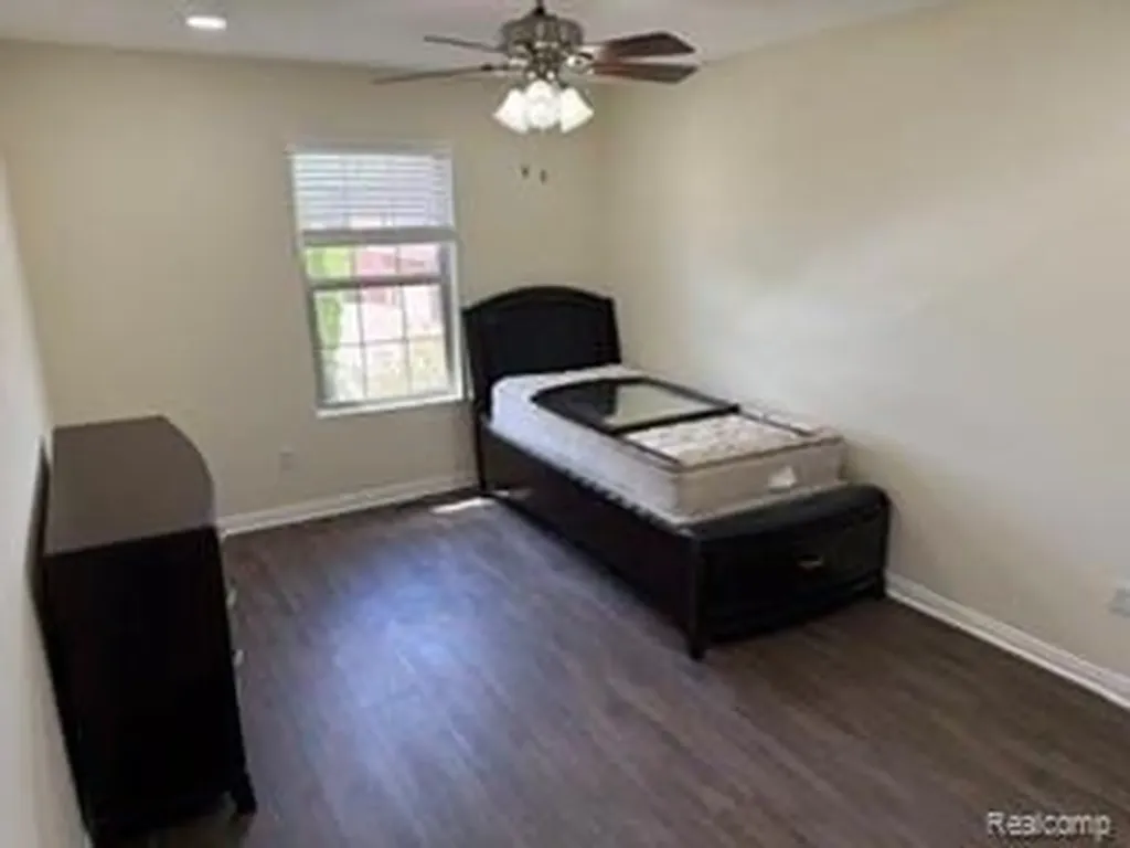 4853 Vinewood Drive Sterling Heights City MI 48314
