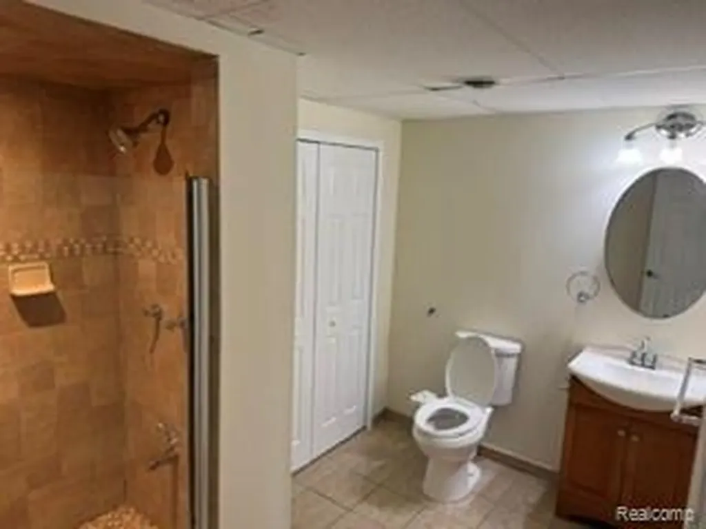 4853 Vinewood Drive Sterling Heights City MI 48314