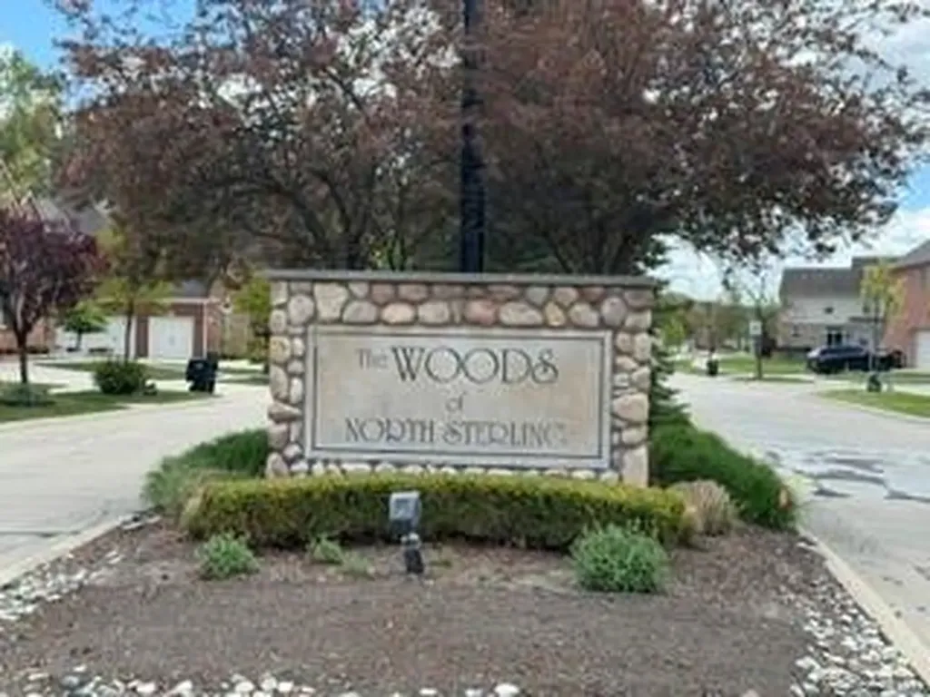 4853 Vinewood Drive Sterling Heights City MI 48314