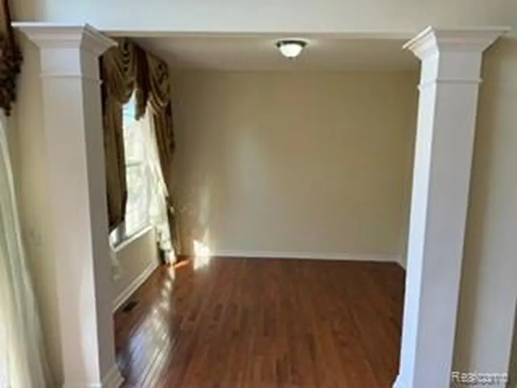 4853 Vinewood Drive Sterling Heights City MI 48314