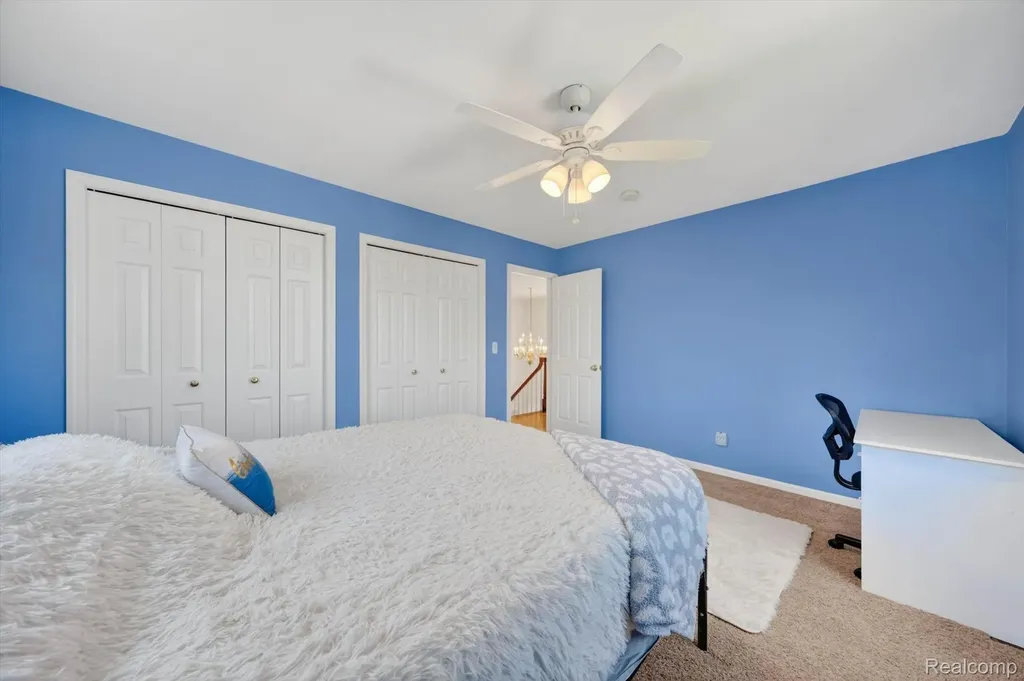 1112 Vernier Road Grosse Pointe Woods City MI 48236