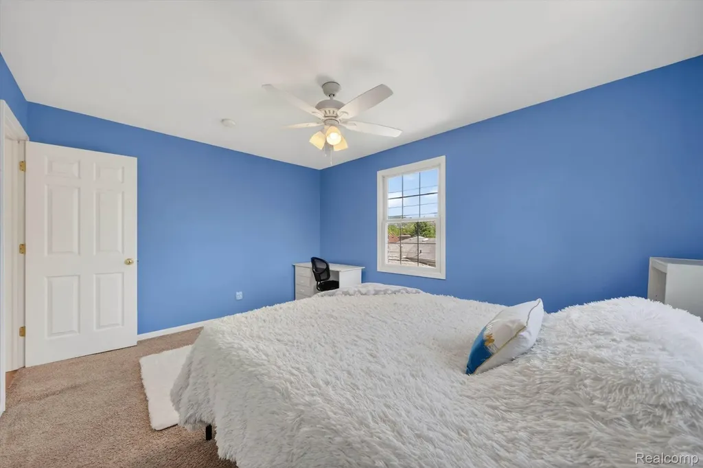 1112 Vernier Road Grosse Pointe Woods City MI 48236