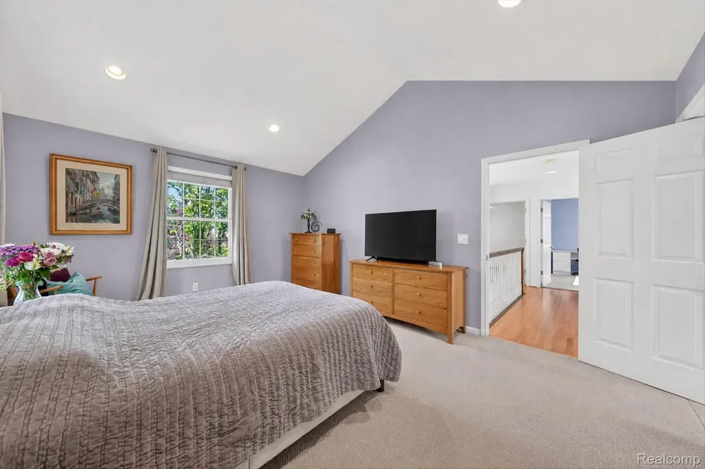 1112 Vernier Road Grosse Pointe Woods City MI 48236
