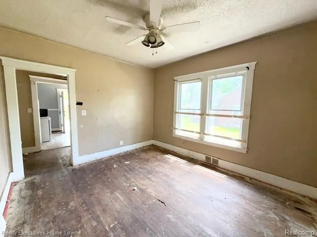 13524 Faust Avenue Detroit City MI 48223