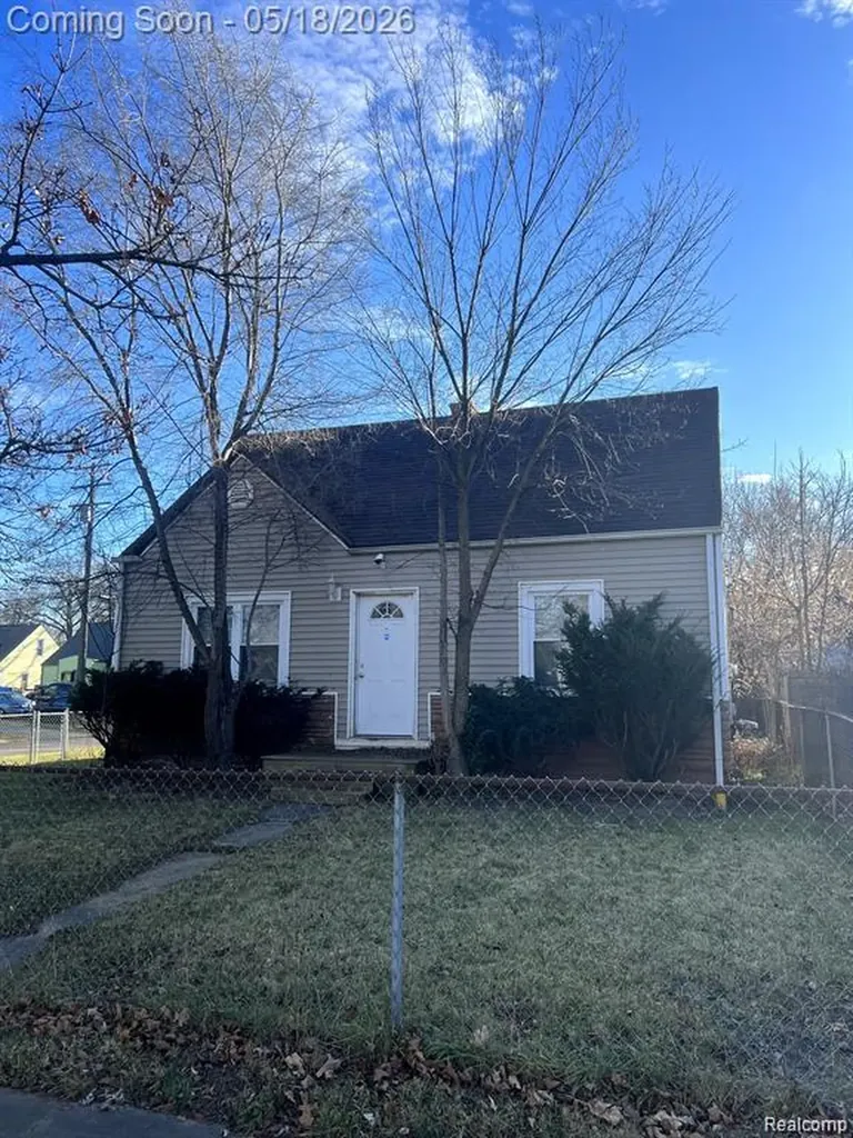 701 Alvord Avenue Flint City MI 48507
