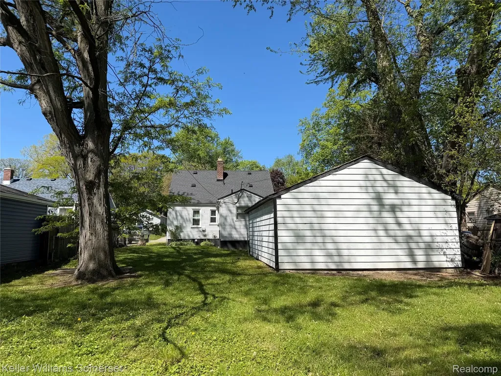 17344 Salem Street Detroit City MI 48219