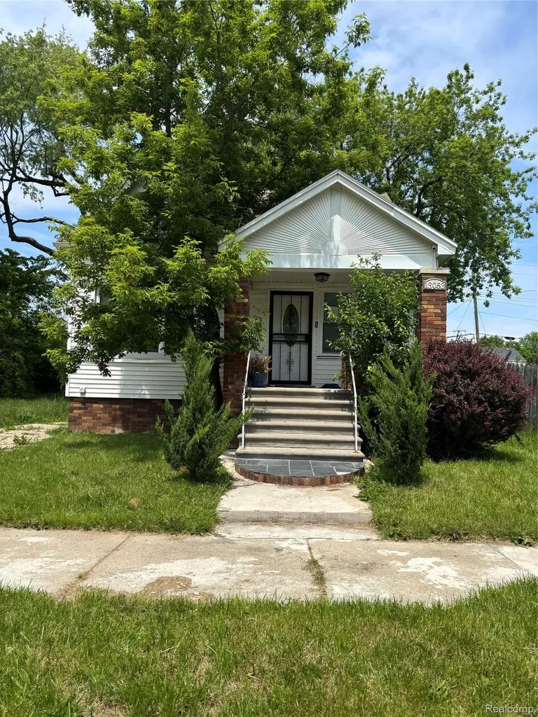 13053 Maiden Street Detroit City MI 48213