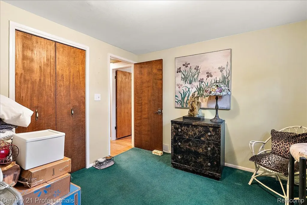 5788 Strathdon Way Waterford Charter Township MI 48327
