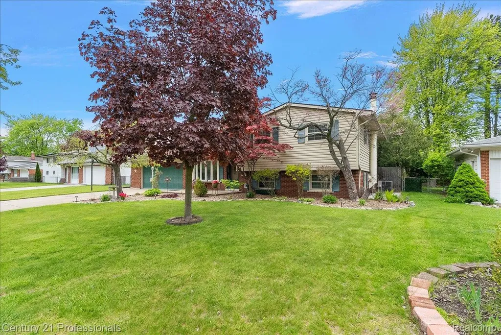 5788 Strathdon Way Waterford Charter Township MI 48327