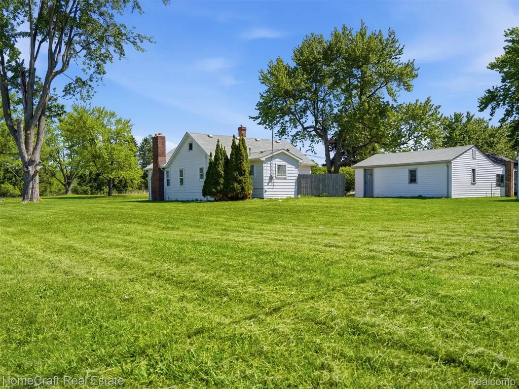 31245 Beverly Road Romulus City MI 48174
