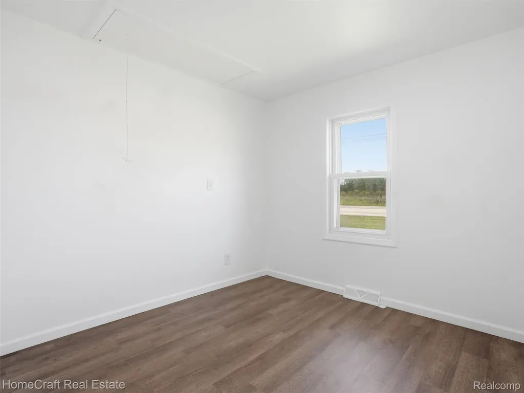 31245 Beverly Road Romulus City MI 48174