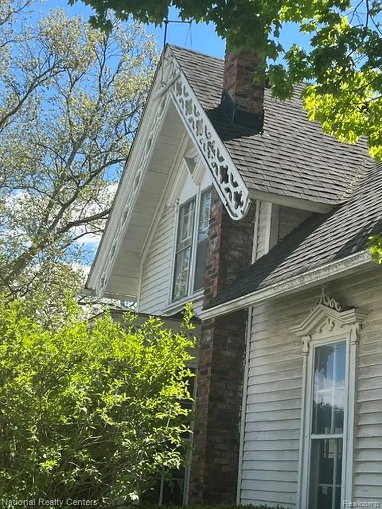 132 W Dunlap Street Northville City MI 48167