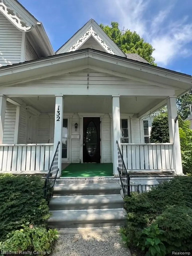 132 W Dunlap Street Northville City MI 48167