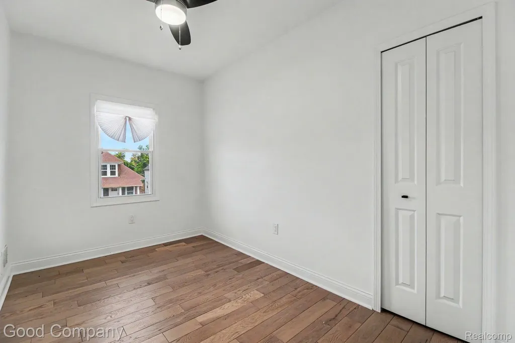 2463 Seyburn Street Detroit City MI 48214
