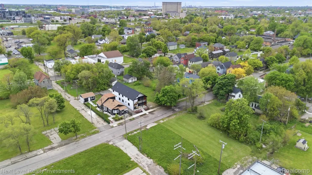 1547 Elm Street Detroit City MI 48216