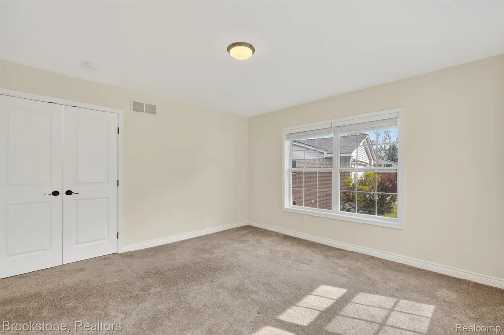 3695 Lotus Drive Waterford Charter Township MI 48329
