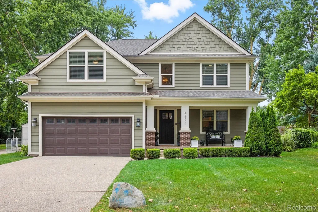 4223 Hampton Boulevard Royal Oak City MI 48073