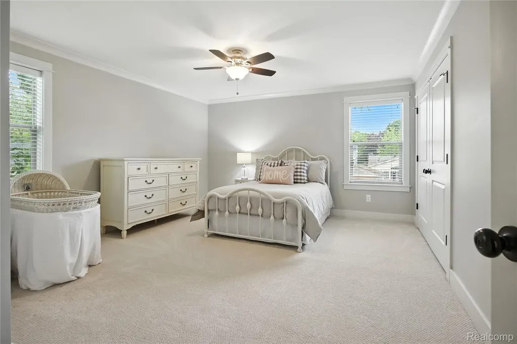 4223 Hampton Boulevard Royal Oak City MI 48073